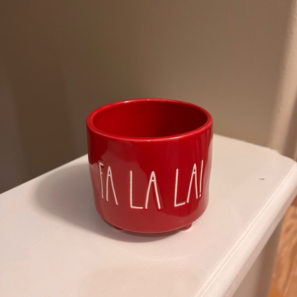 Christmas FA LA LA planter/candy dish RAE DUNN - Picture 1 of 1